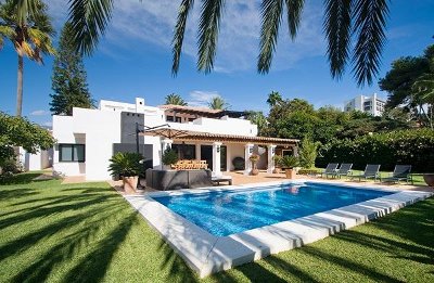 Los Monteros Playa Property